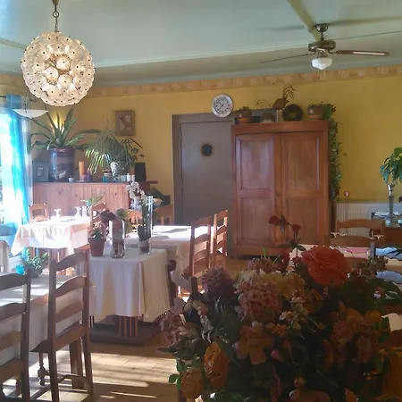 La Croix Des Bois Hotel
